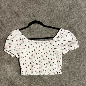 Cropped floral blouse